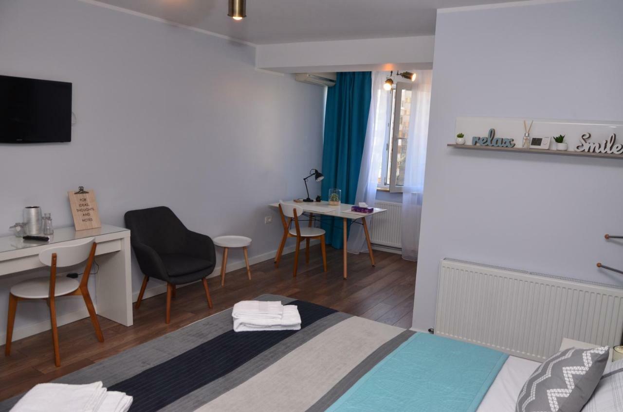 Aparthotel Danube กาลาจิ ภายนอก รูปภาพ