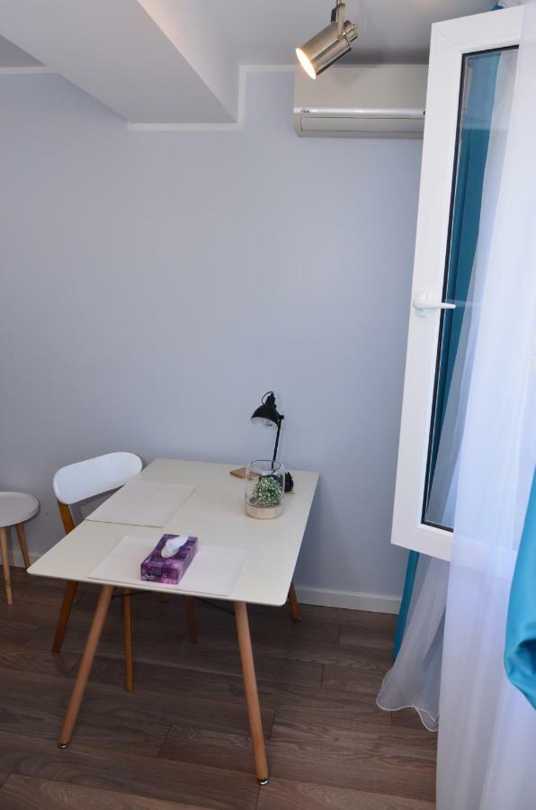 Aparthotel Danube กาลาจิ ภายนอก รูปภาพ